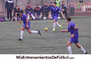 Vídeo con ejercicios de manejo y control de balón para niños en fútbol