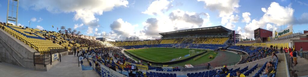 Campo Fútbol: Qué Es, Dimensiones, Tipos e Información